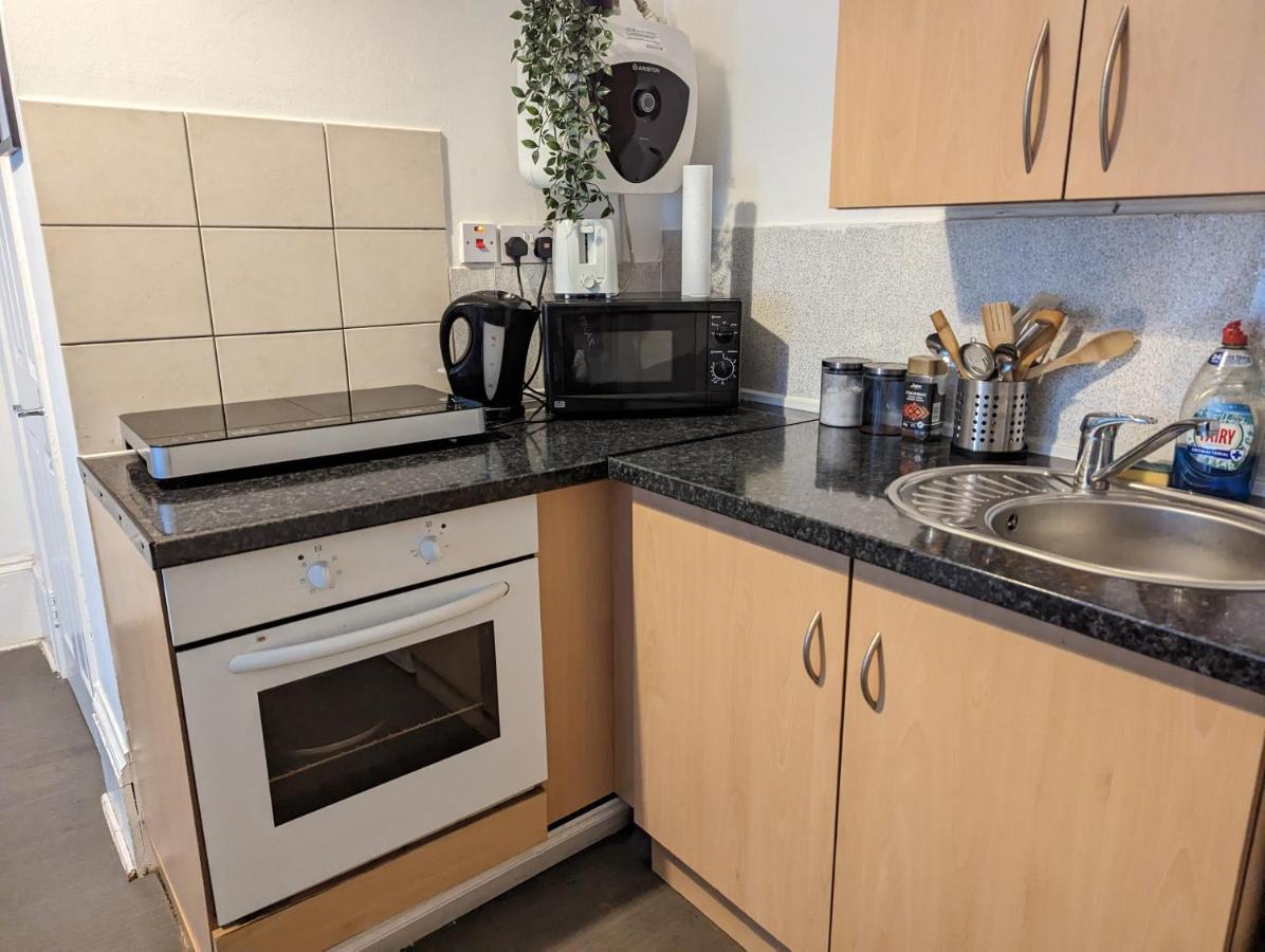 1 Bedroom Studio In A Supurb Area Of Cardiff Exterior foto